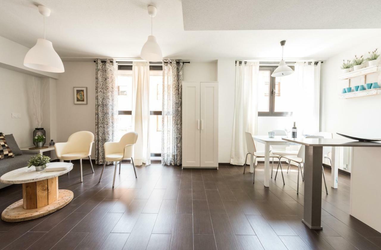 2 Habitaciones Apartamento Temporada En Lucero Madrid Buitenkant foto