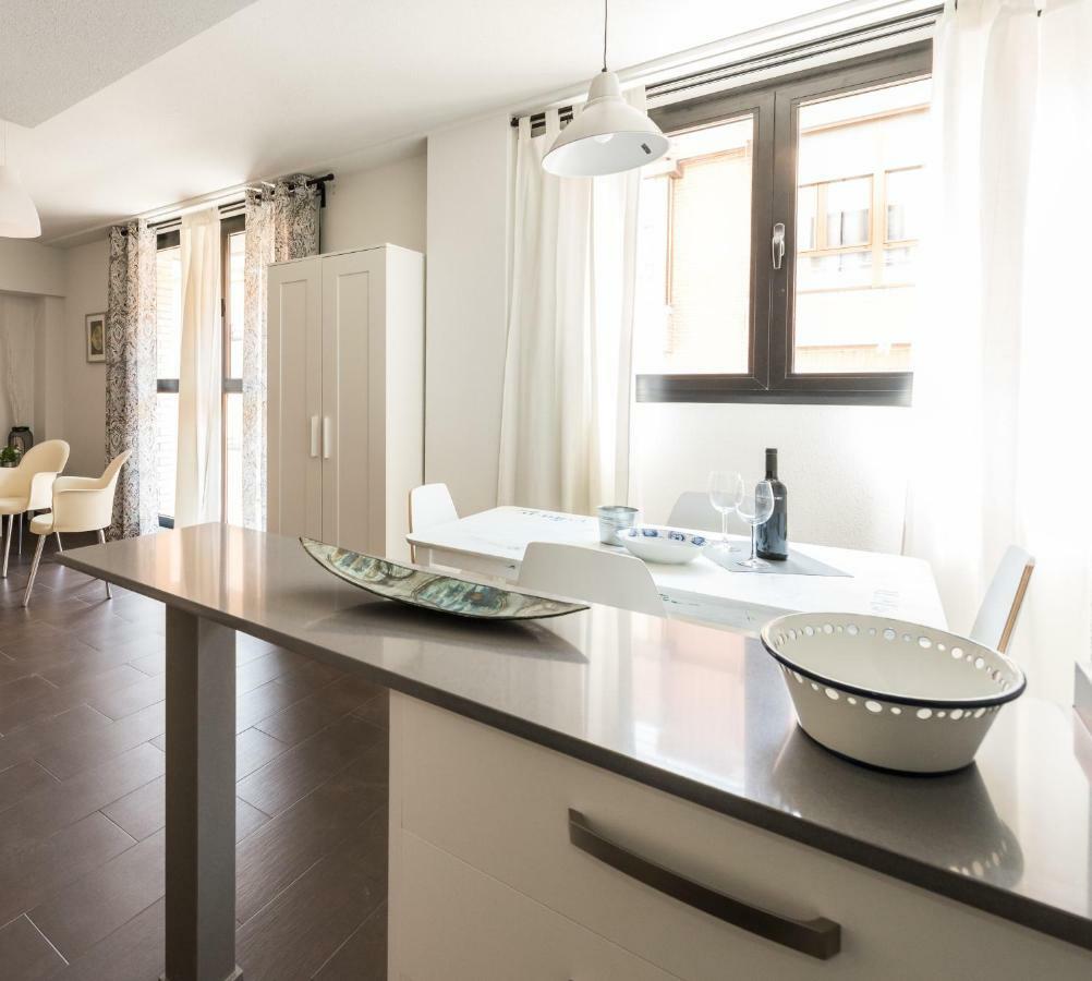 2 Habitaciones Apartamento Temporada En Lucero Madrid Buitenkant foto